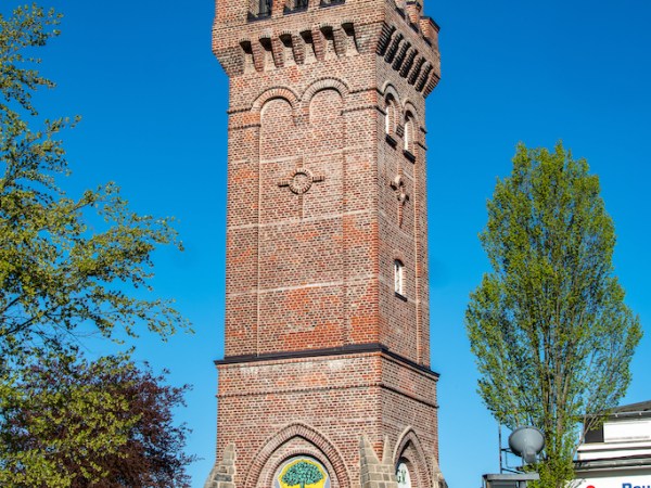 HALVERS WAHRZEICHEN IM NEUEN&nbsp;LICHT